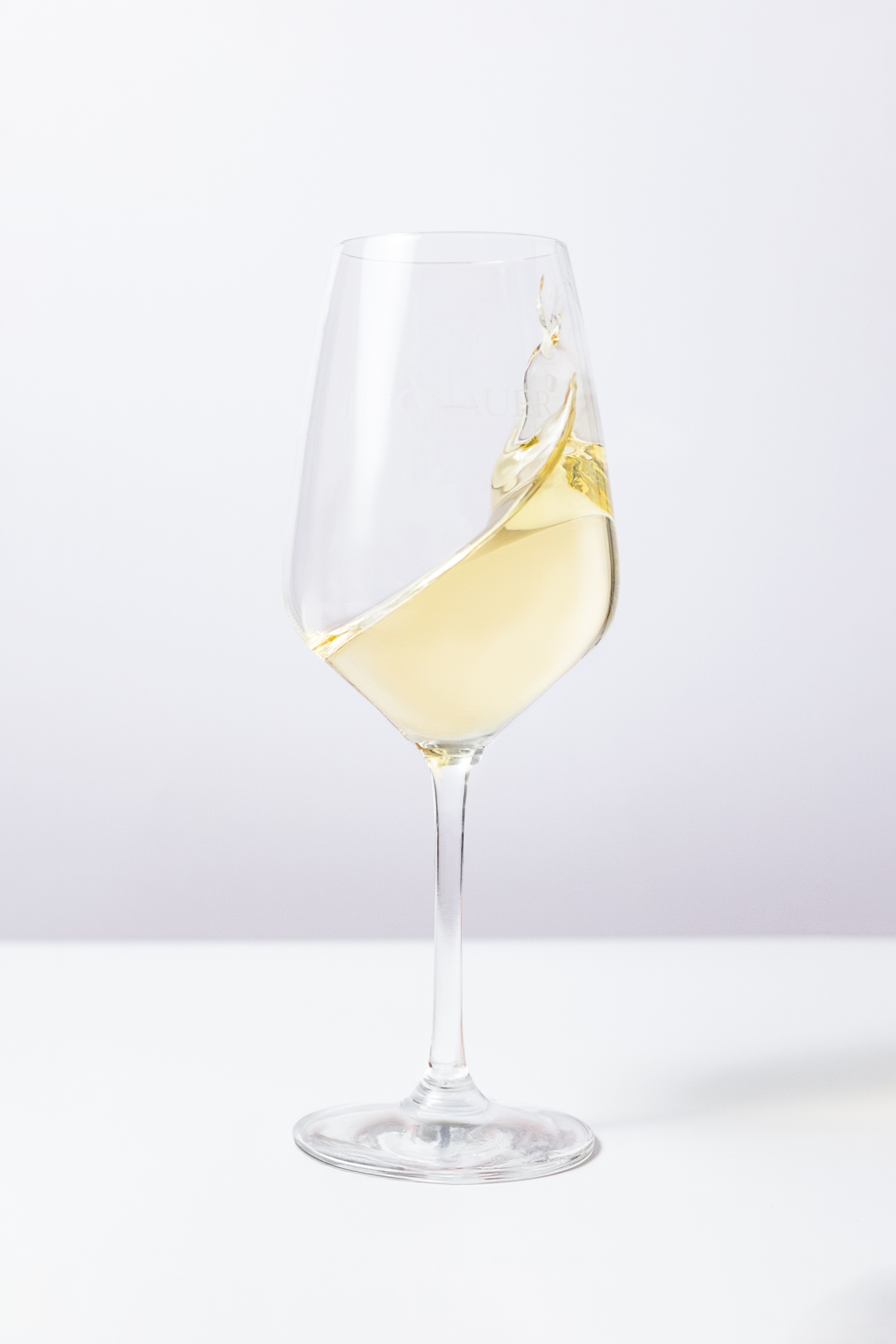Wein Farbe- Hagnauer "Felchen" Müller-Thurgau trocken